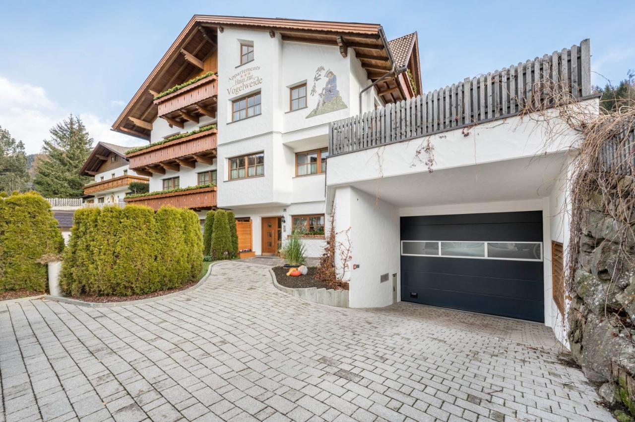Haus Zur Vogelweide App 6 Apartment Dobbiaco Exterior foto